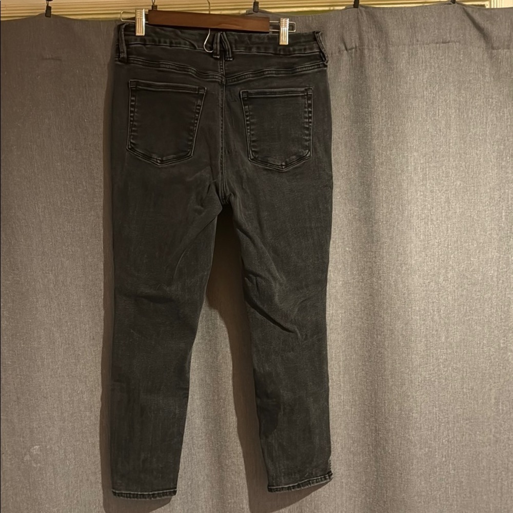 Good American Women’s Black Jeans - Picture 3 of 5